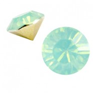 Basic Puntsteen SS39 Crysolite green opal